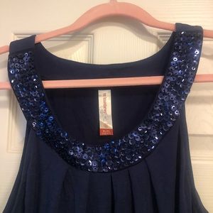 Blue sleeveless sequin collar blouse. Size extra large